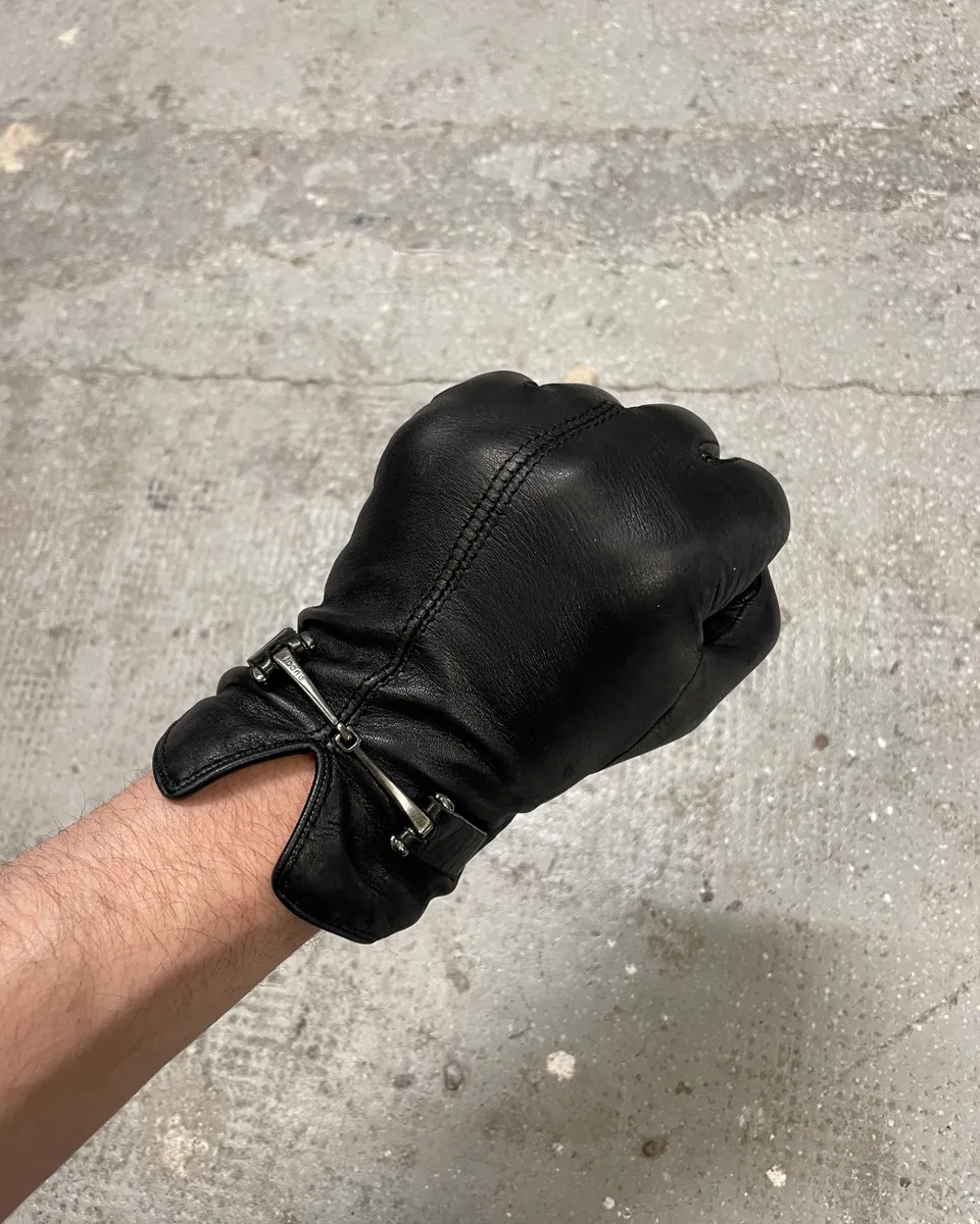Gucci Black Leather Gloves - Image 2