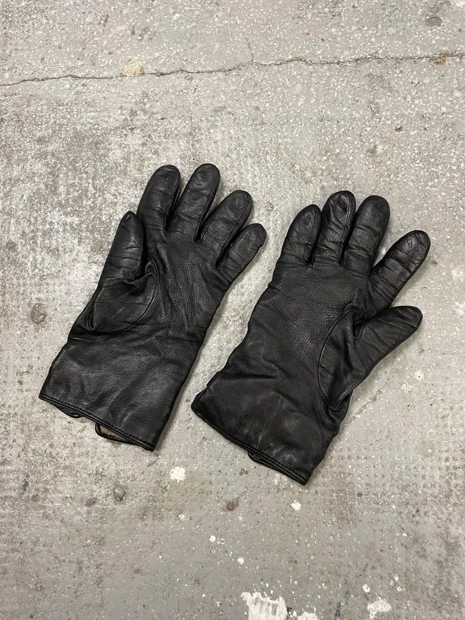 Gucci Black Leather Gloves - Image 5
