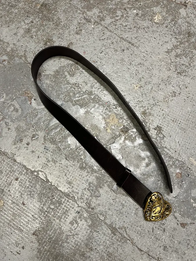 Gucci Black Leather Gold Human Heart Buckle Belt - Image 3