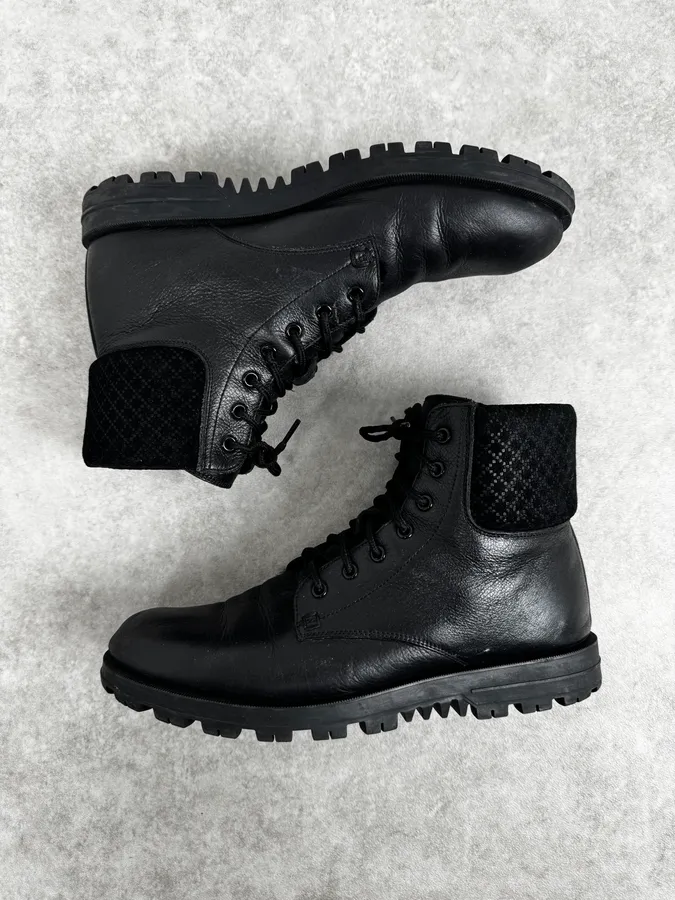 Gucci Black Leather Lace-Up Textured Cuff Boots - Image 3