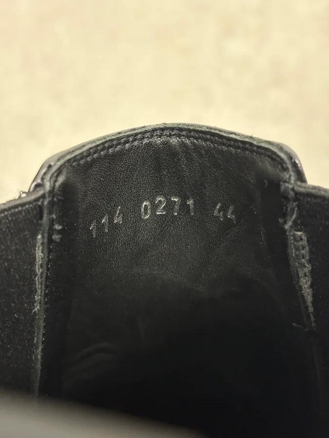Gucci Black Leather Minimalist Classy Boots - Image 10