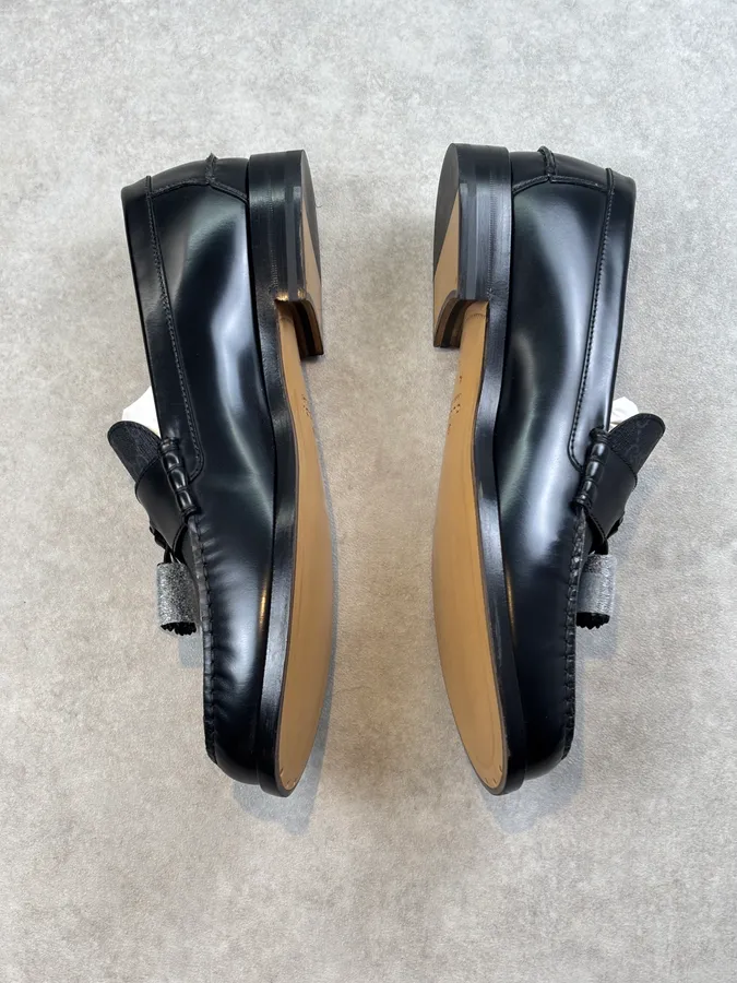 Gucci GG Supreme Tassel Leather Loafers Black - Image 7