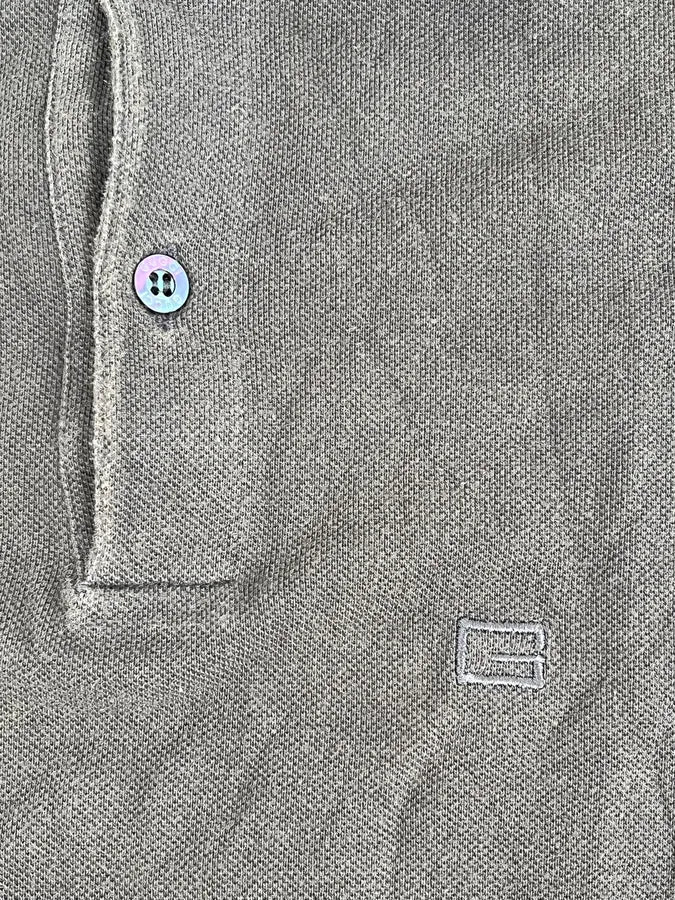 Gucci Grey Minimalist Polo Shirt - Image 9