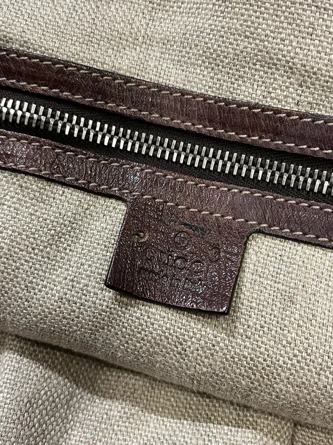 Gucci Hobo Ostrich Embossed Brown Bordeaux Leather Bag - Image 13