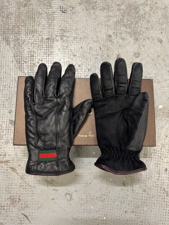 Gucci Italian Flag Black Leather Gloves - Image 4