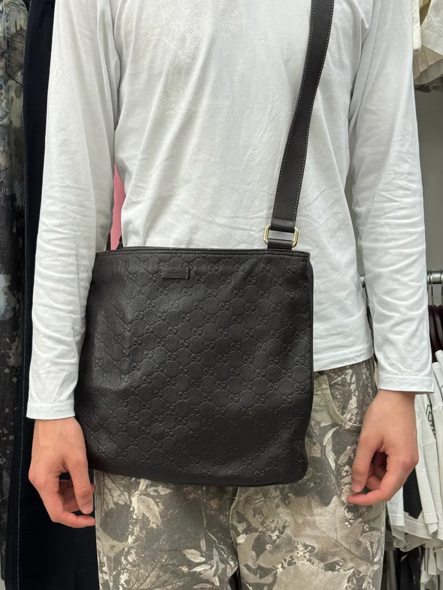 Gucci Monogram Black Leather Shoulder Bag - Image 2