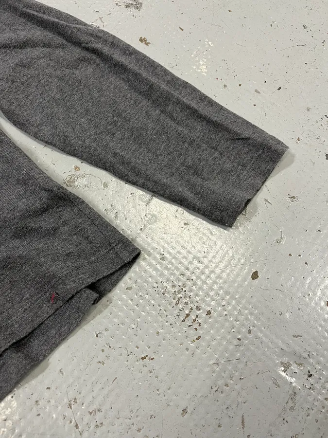 Gucci Signature Grey Longsleeve T-Shirt - Image 6