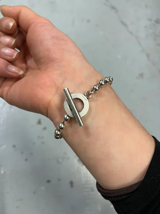 Gucci Silver Metal Ball Chain Toggle Bracelet - Image 4