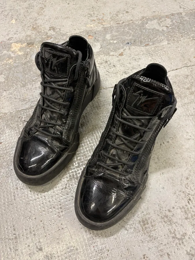Guiseppe Zanotti Shiny Black Leather Zip High Sneakers - Image 4