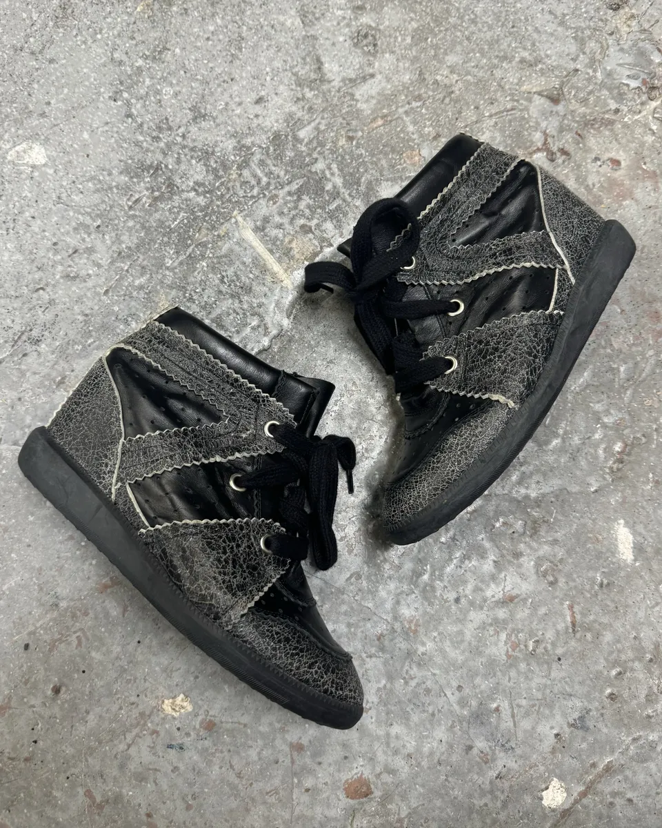 Isabel Marant Bobby Black & Grey Cracked Leather Shoes - Image 5