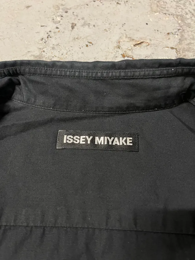 Issey Miyake Black Circle Shirt - Image 8