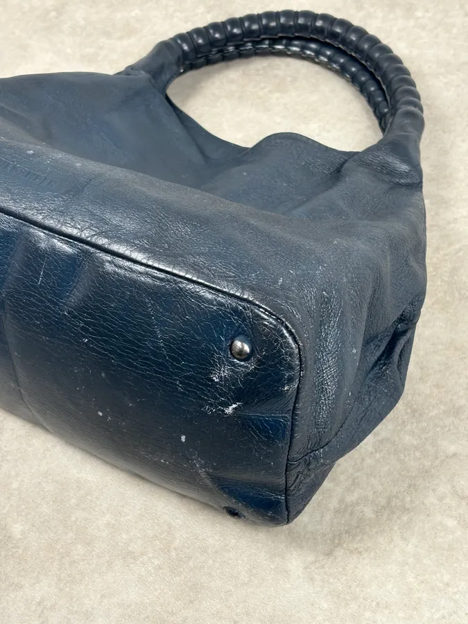 Jil Sander Navy Leather Hobo Bag with Wrapped Handle - Image 6