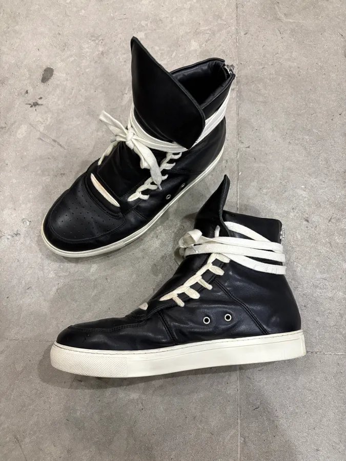 Kris Van Assche Black Leather Laced Eyeled Sneakers - Image 4