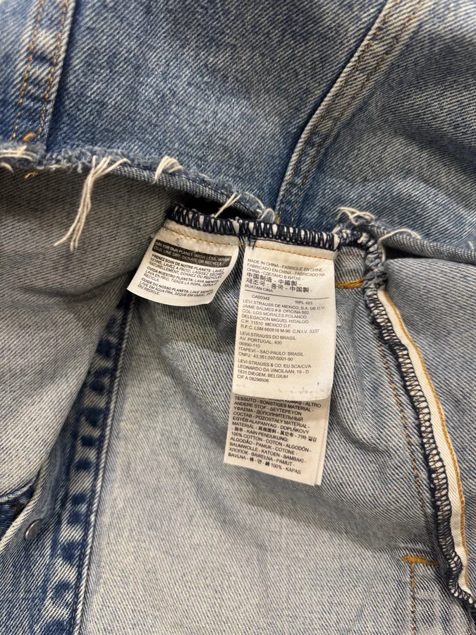 Levi’s Altered Brut Buttoned Denim Trucker Jacket - Image 7