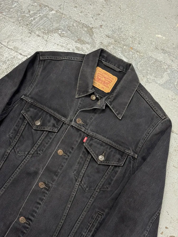 Levi’s Dark Grey Brut Buttoned Denim Trucker Jacket - Image 5