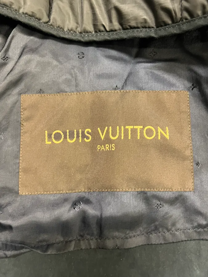 Louis Vuitton Pure Navy Trench Coat - Image 10