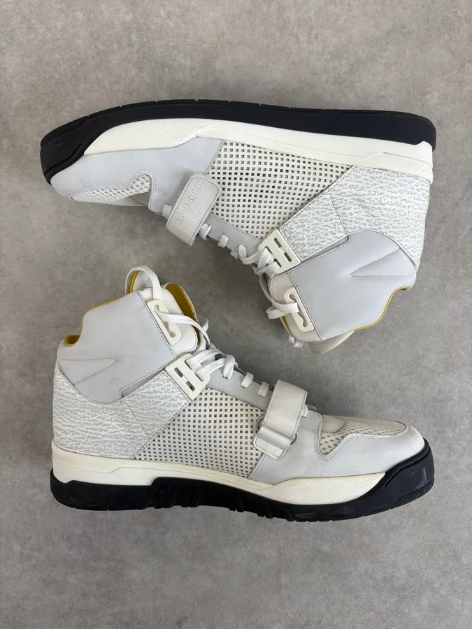 Louis Vuitton White Trail Blazer Leather Mesh High Sneakers - Image 4