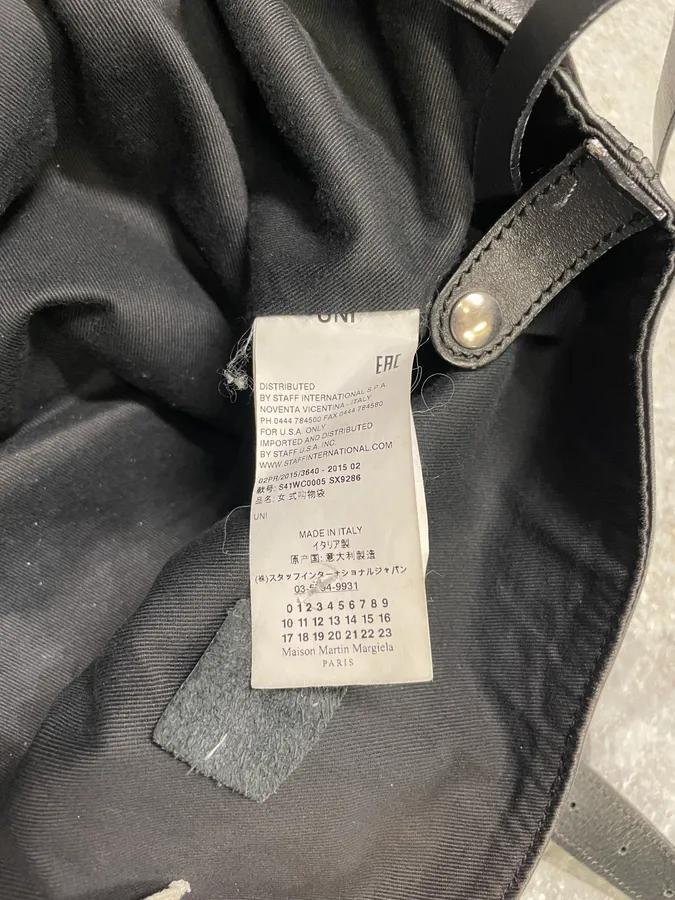 Maison Margiela Black Leather Handle Bag - Image 10