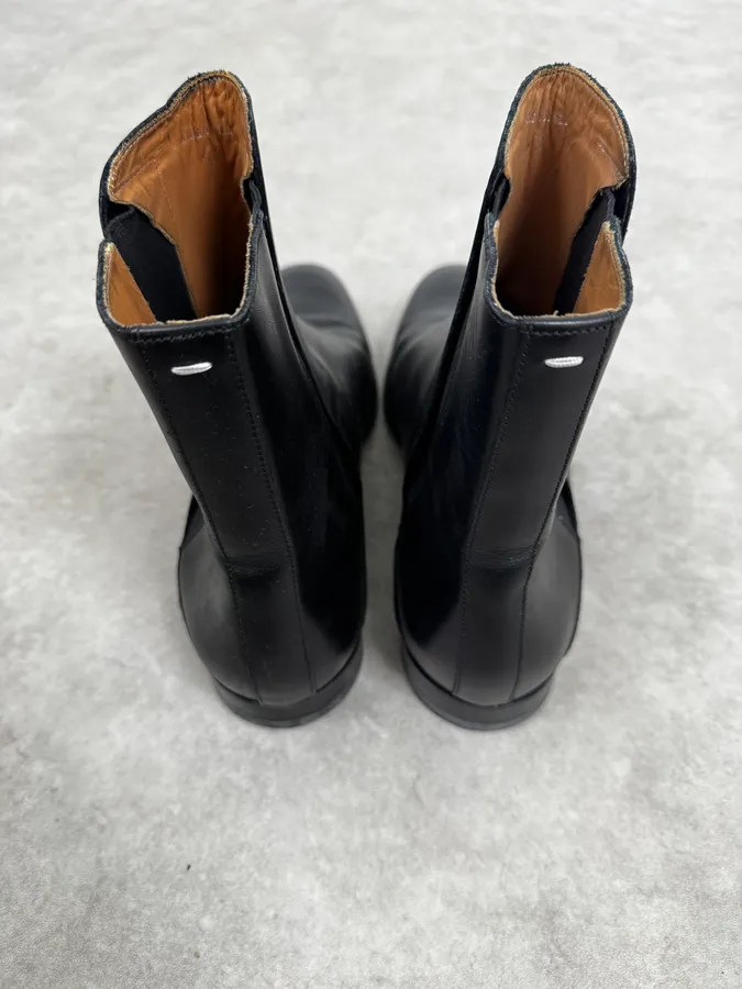 Maison Margiela Black Premium Minimalist Leather Boots - Image 5