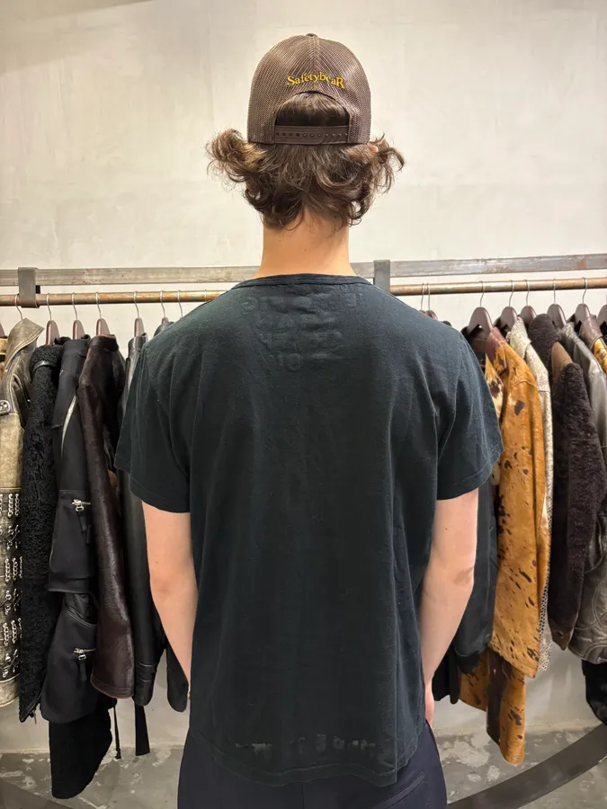 Maison Margiela Propaganda V Neck Black Tee-Shirt - Image 3