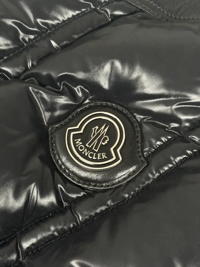 Moncler Black Nylon Quilted Handle Bag - Image 12
