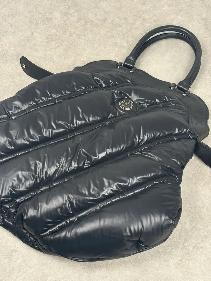 Moncler Black Nylon Quilted Handle Bag - Image 7