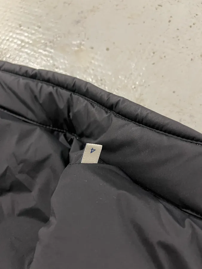 Moncler Black Quilted Puffer Jacket - Image 12