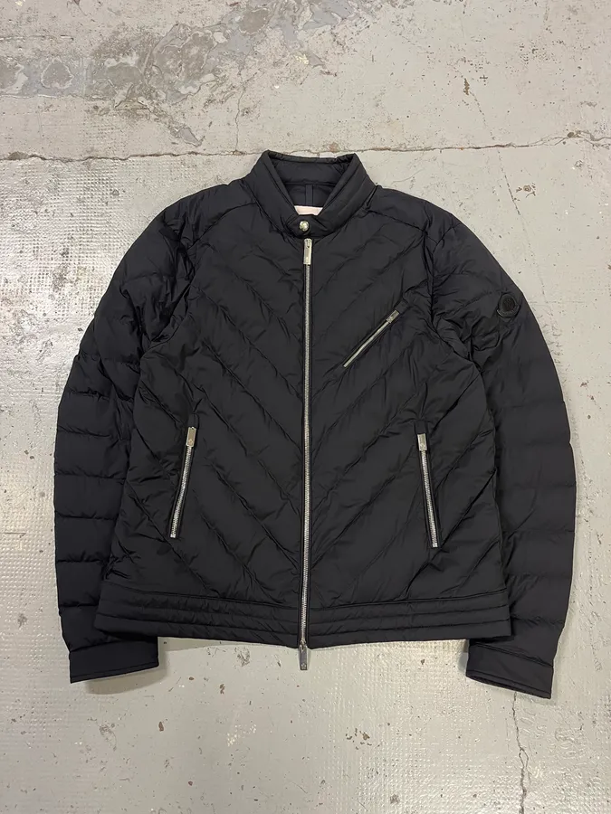 Moncler Black Quilted Puffer Jacket - Image 5