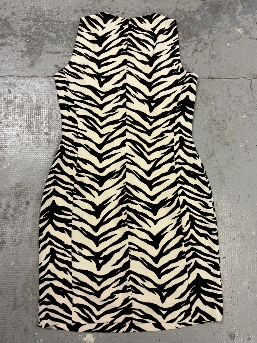 Moschino Zebra Balck & White Dress - Image 4