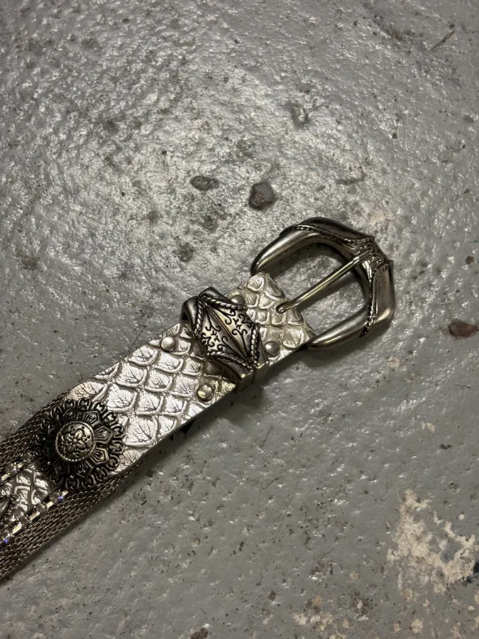 Nanni Silver Leather Rhinestone Contemporary Belt - Image 3