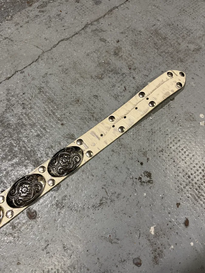 Nanni Studded Crocodile Effect White Leather Belt - Image 7
