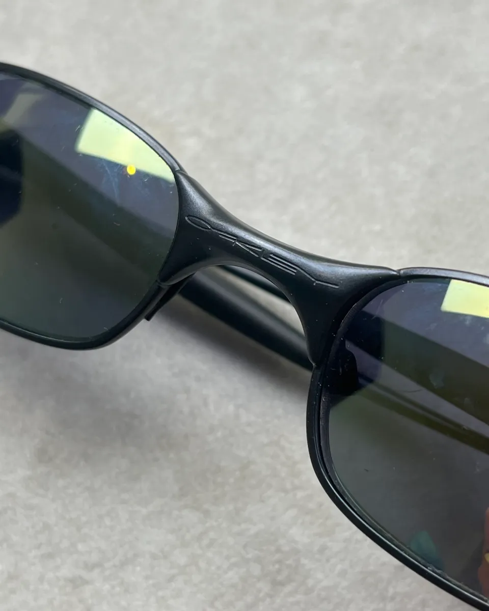 Oakley Square Wire 2.0. Black Sunglasses - Image 7