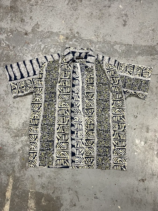 Pierre Cardin Abstract Fantasy White & Blue shirt - Image 5