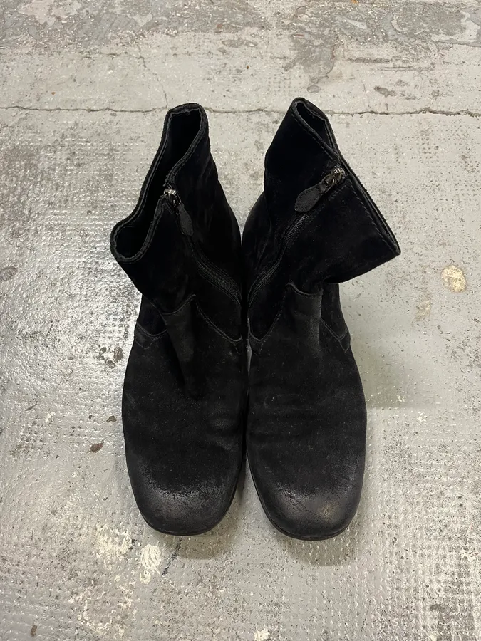 Prada Black Eroded Leather Chelsea Boots - Image 4