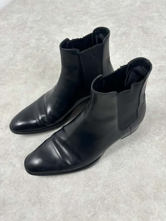 Saint Laurent Black Leather Wyatt Chelsea Boots - Image 4