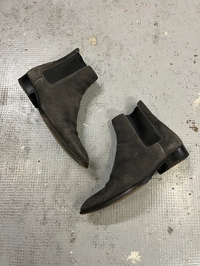 Saint Laurent Dark Grey Suede Chelsea Boots - Image 3
