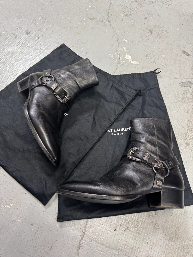Saint Laurent Wyatt Black Leather Metallic Boots - Image 2