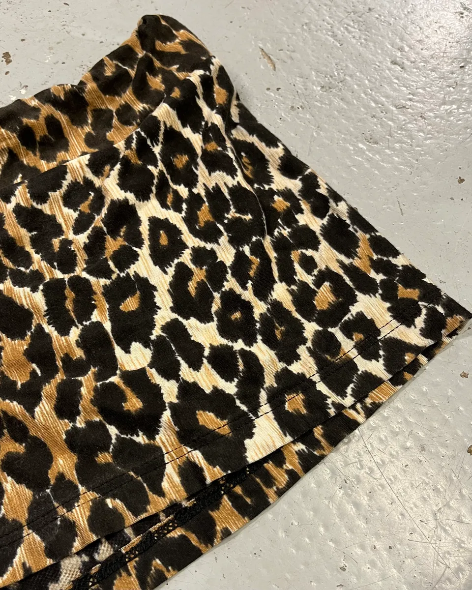 SS1996 Dolce & Gabbana Leopard Mini Shorts - Image 7