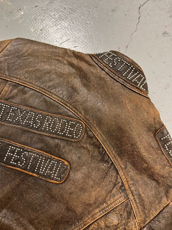 SS2001 Dolce & Gabbana Rodeo Studded Aged Leather Jacket - Image 8