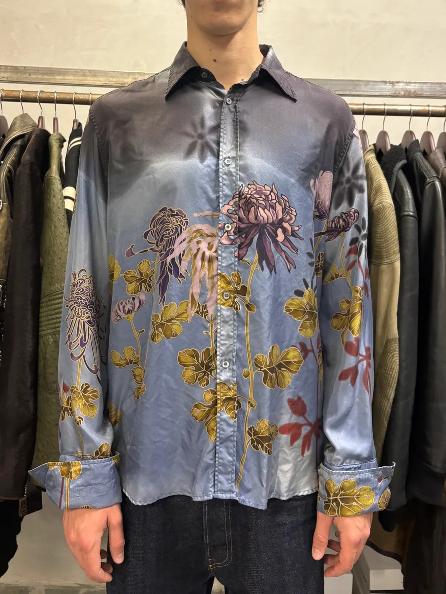 SS2001 Gucci by Tom Ford Blue Floral Silk Button Up Long Sleeve Shirt - Image 2
