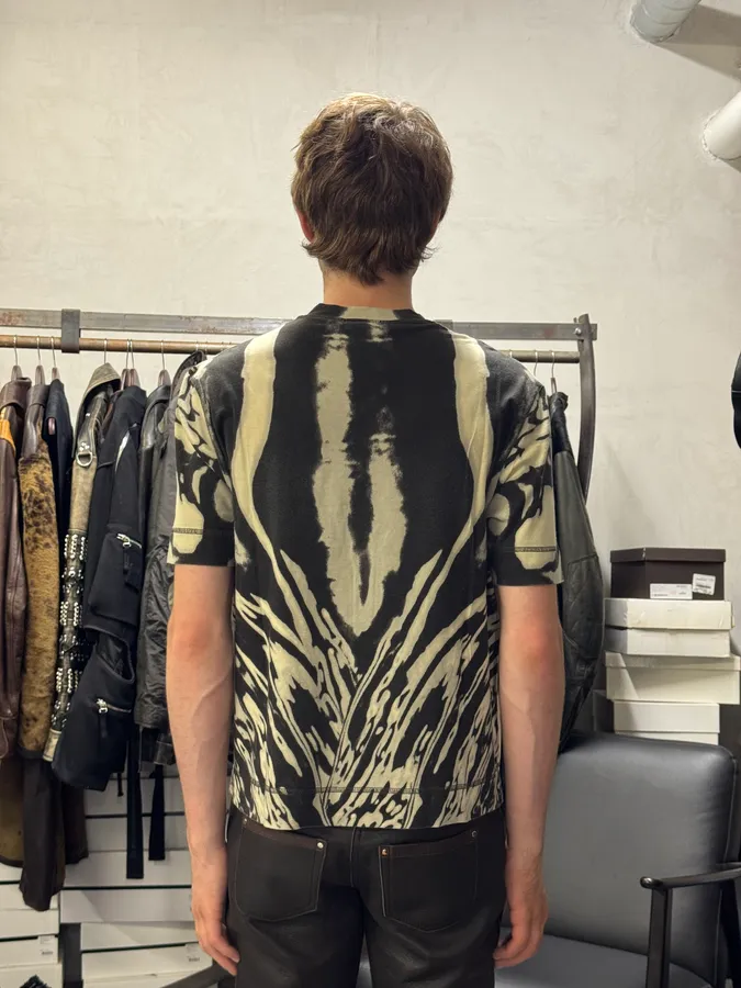 SS2002 Cavalli Black & White Hallucination T-Shirt - Image 5