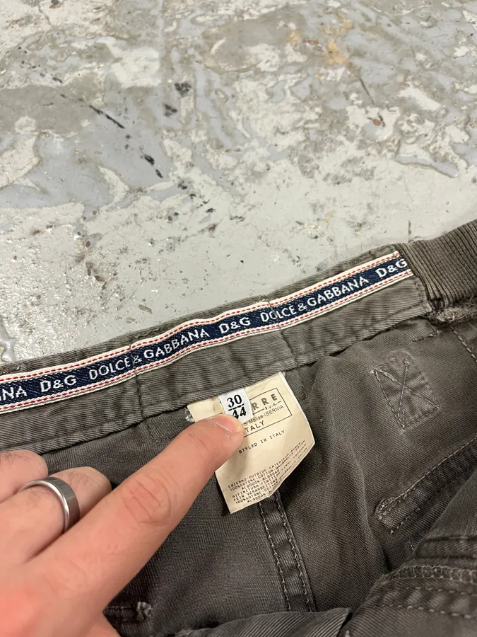 SS2003 Dolce & Gabbana Grey Utility Military Cargo Shorts - Image 11