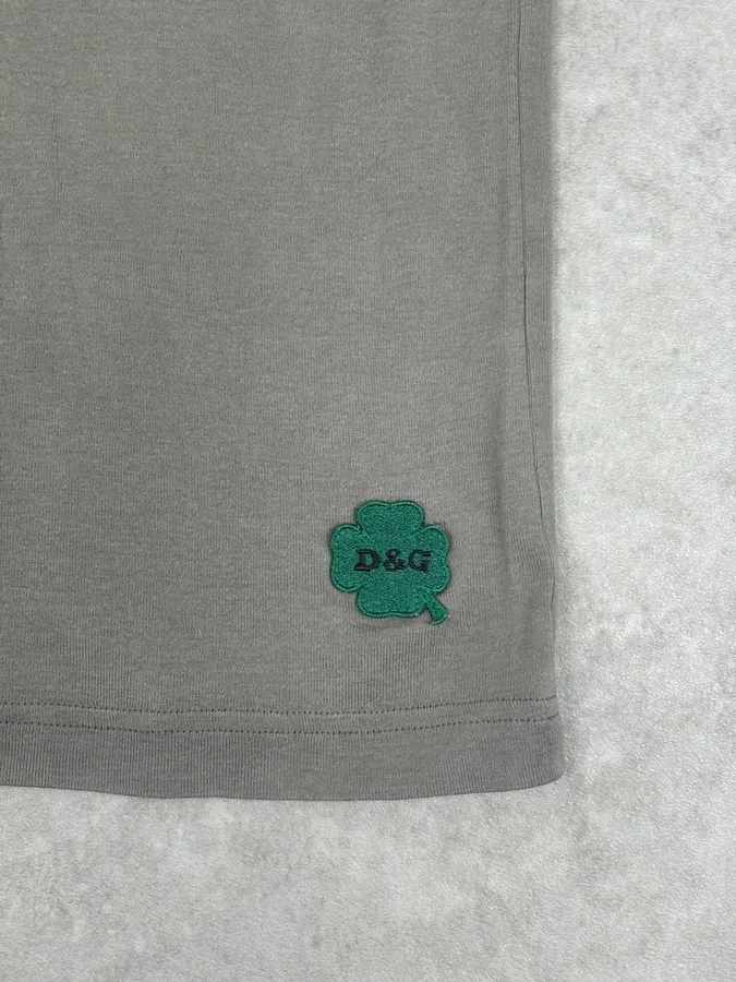 SS2003 Dolce & Gabbana Khaki V-Neck Buttoned T-Shirt - Image 9