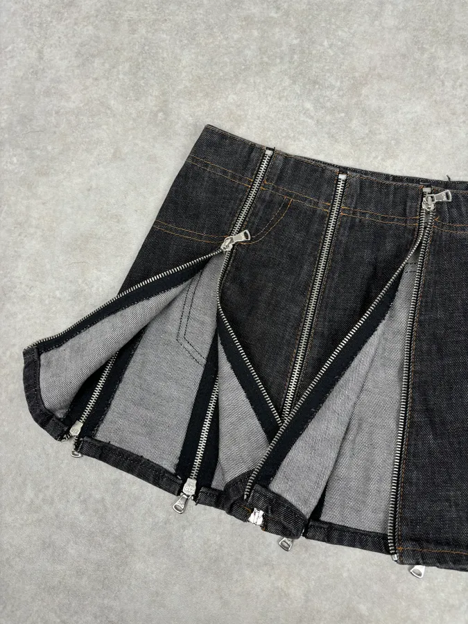 SS2003 Dolce & Gabbana Navy Denim Multi-Zip Skirt - Image 11