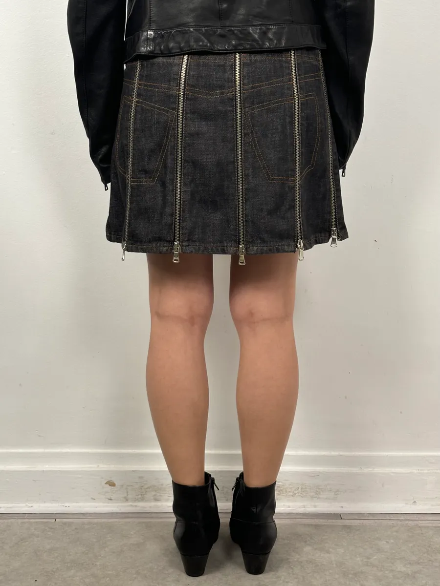 SS2003 Dolce & Gabbana Navy Denim Multi-Zip Skirt - Image 3