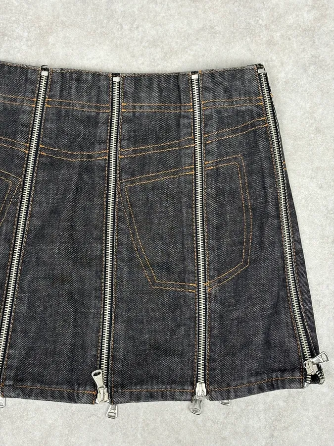 SS2003 Dolce & Gabbana Navy Denim Multi-Zip Skirt - Image 9