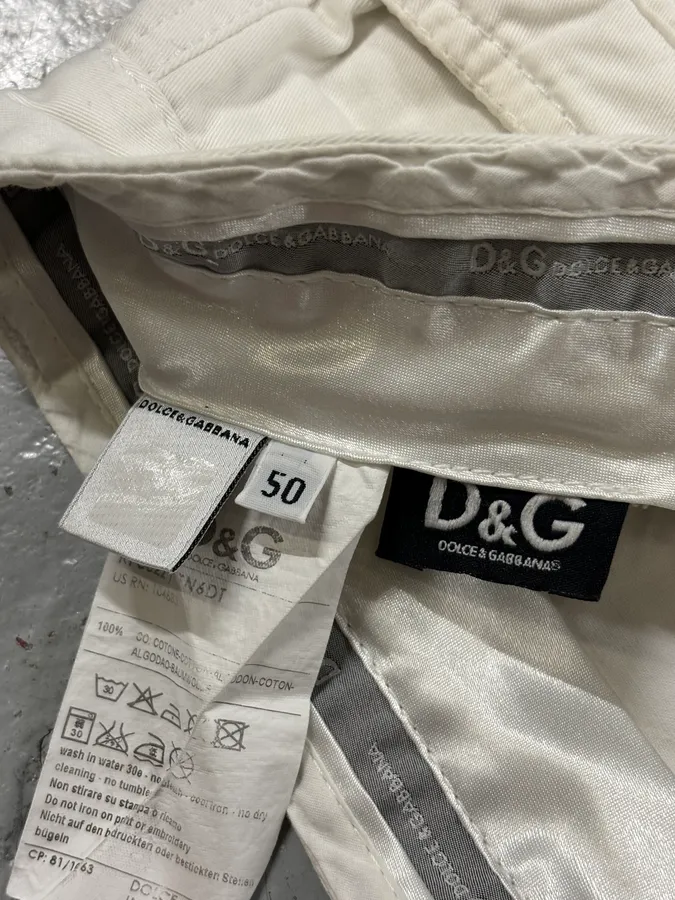 SS2003 Dolce & Gabbana White Creamy Cargo Shorts - Image 11