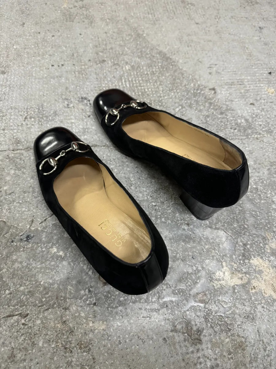 SS2003 Gucci Navy Heels by Tom Ford - Image 9