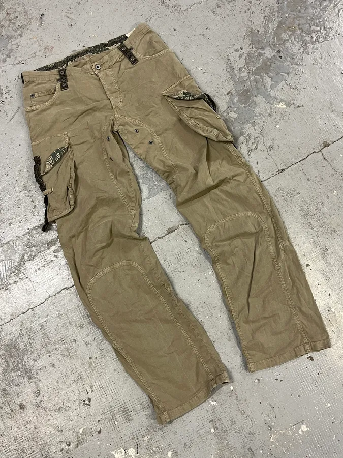 SS2004 Dolce & Gabbana Beige Cargo Parachute Pants - Image 5