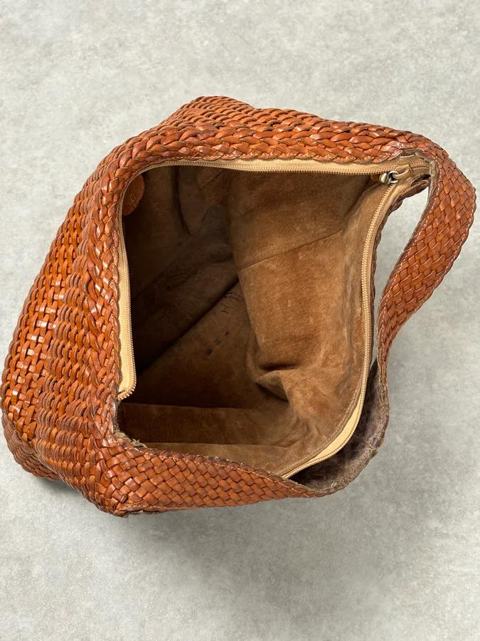 SS2004 Gucci Cognac Woven Leather Bamboo Handle Hobo Bag by Tom Ford - Image 16